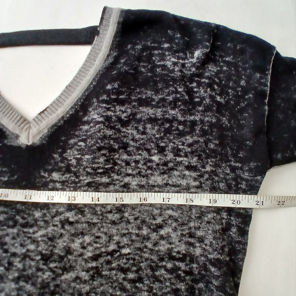 525 AMERICA Luxe Cashmere/Cotton Blend V-neck Cross Back twist/wrap sweater Sz S - Picture 9 of 15